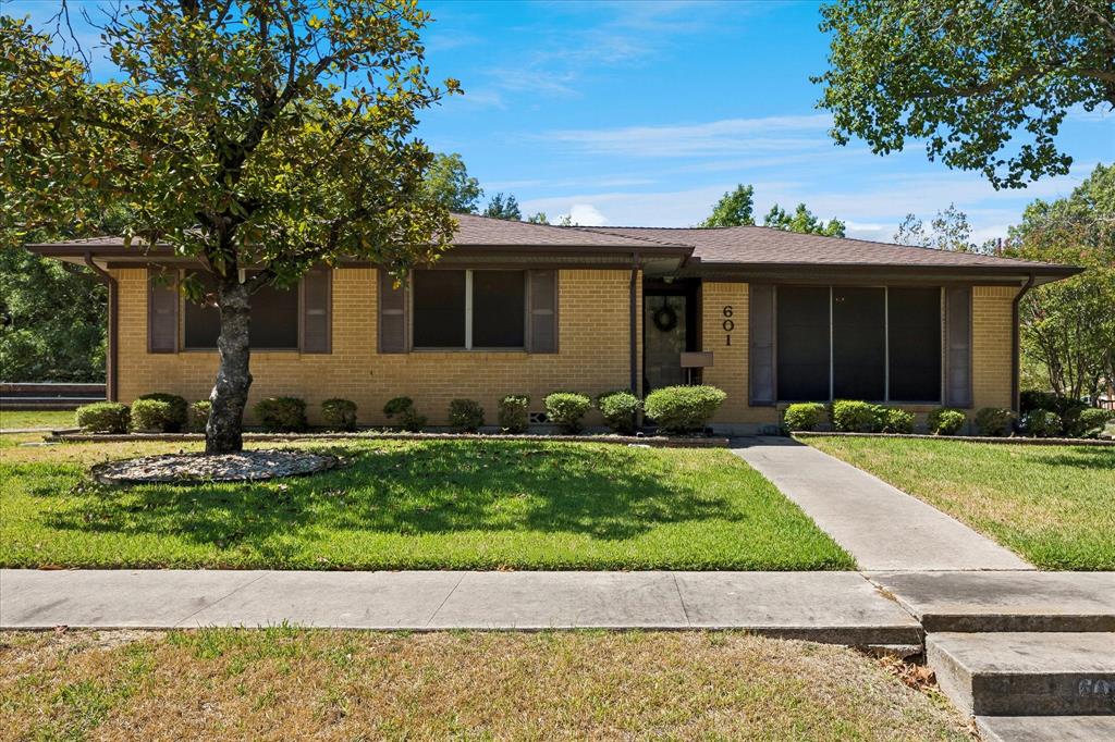 601 Line Drive Property Photo 1