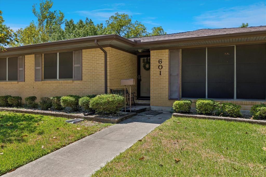601 Line Drive Property Photo 3
