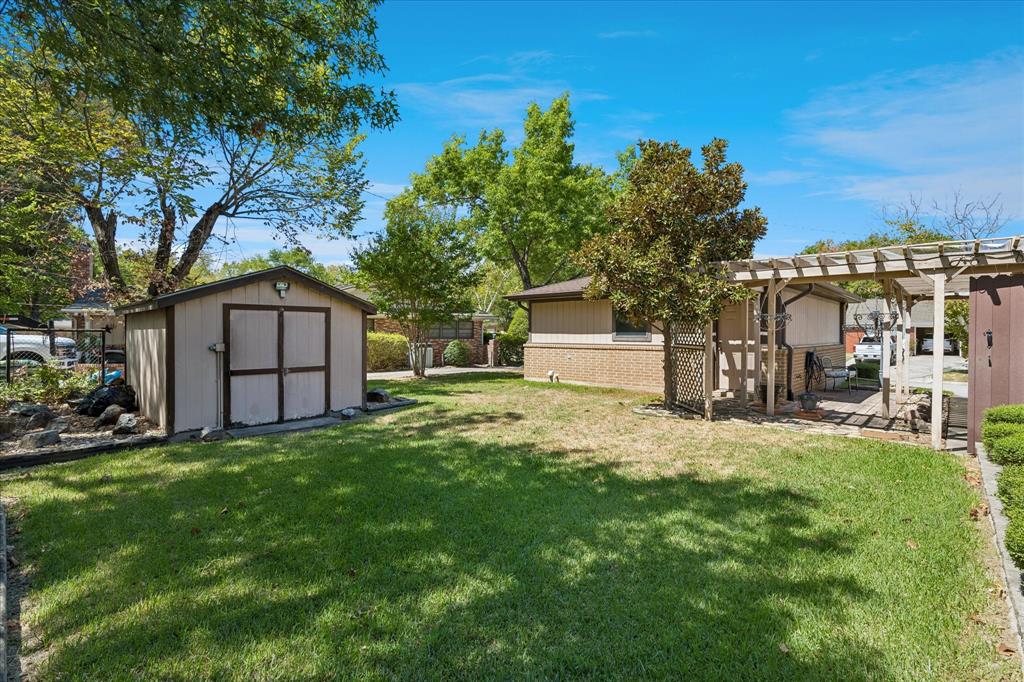 601 Line Drive Property Photo 6