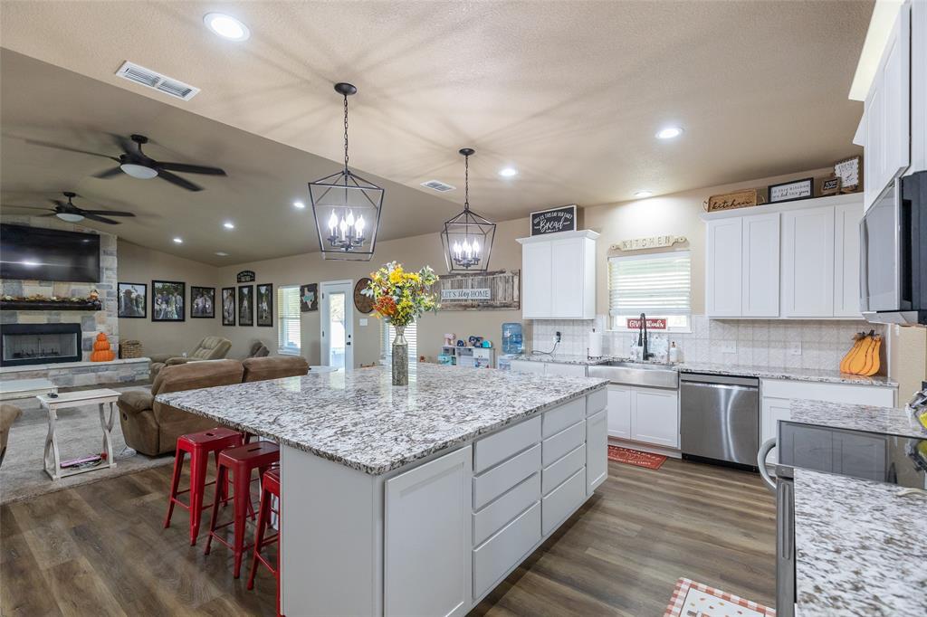 1300 Ross Street Property Photo 7