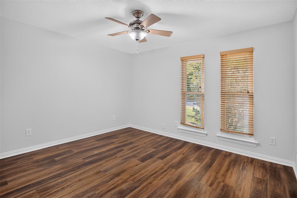 901 Willow Brook Drive Property Photo 24