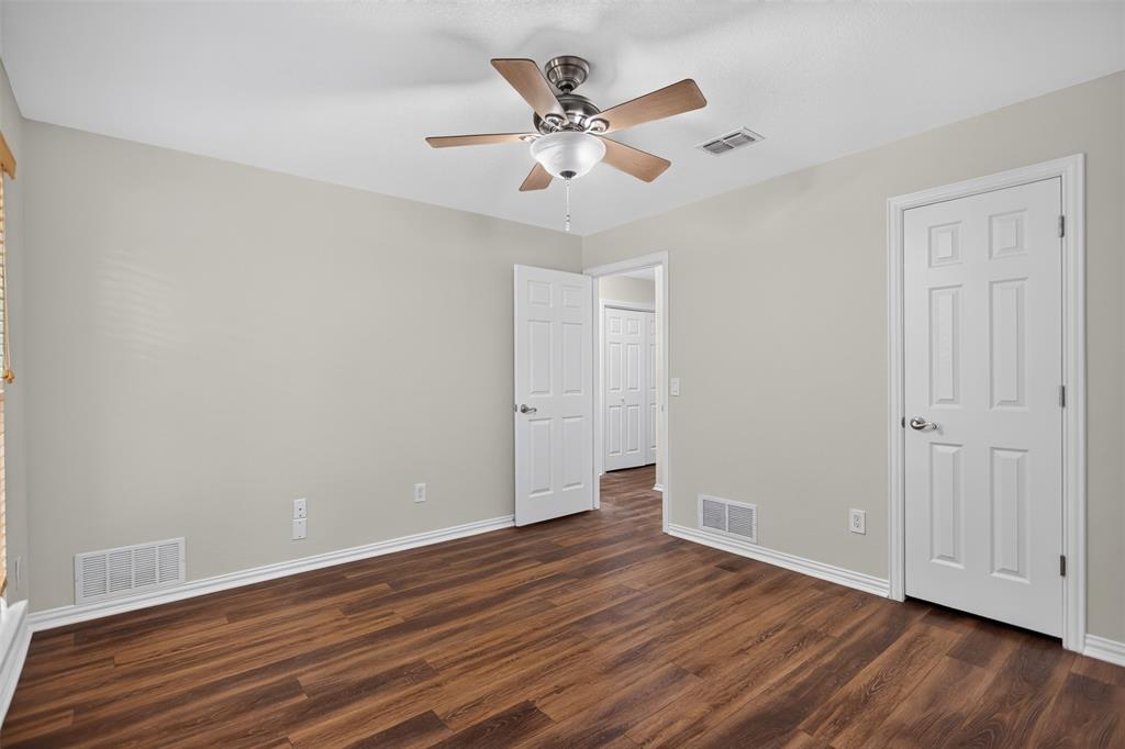 901 Willow Brook Drive Property Photo 25