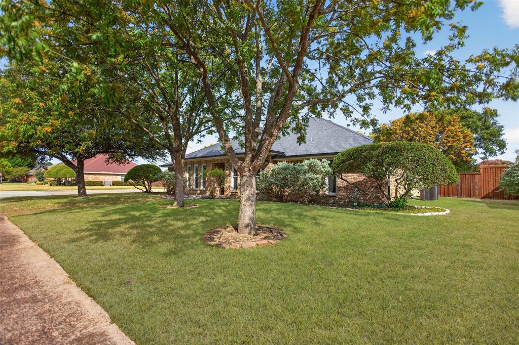 901 Willow Brook Drive Property Photo 34