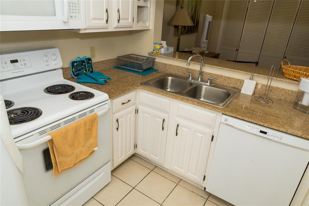 3100 Fairfield Avenue 12d Property Photo 4