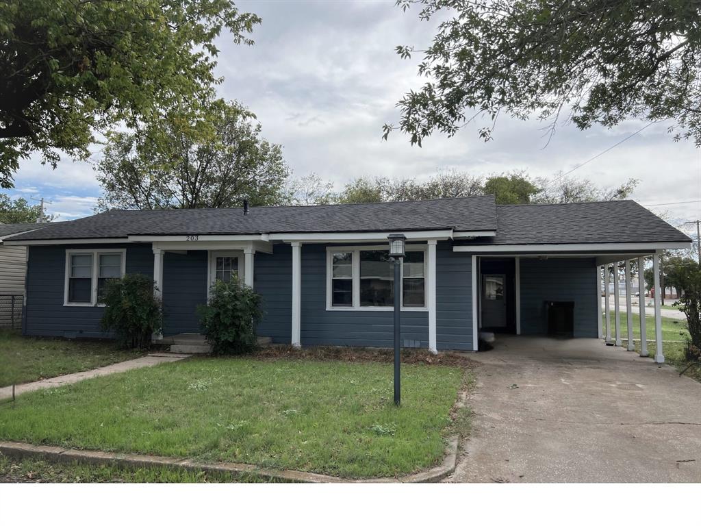 203 E Spring
