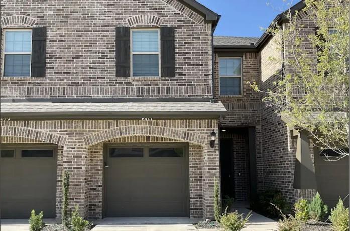 6427 Blue Trail Property Photo 4