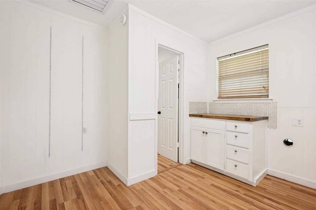 708 Headlee Street Property Photo 13