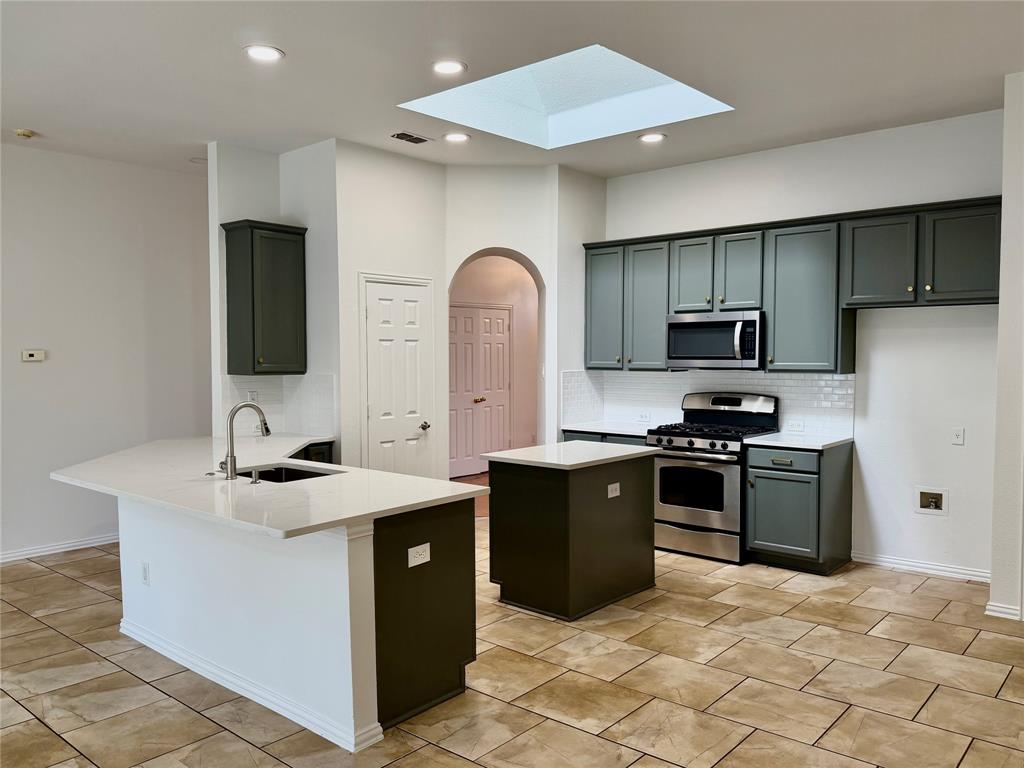 1584 Meadowview Property Photo 15