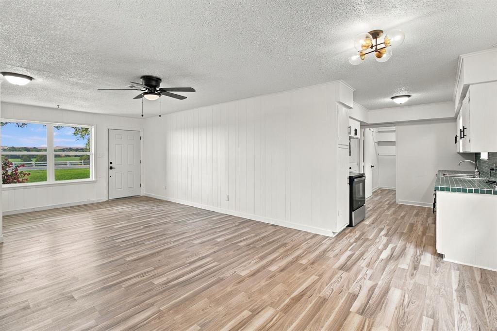 3215 Fm 2495 Property Photo 5