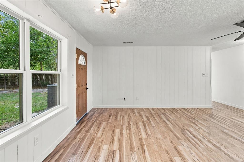 3215 Fm 2495 Property Photo 7