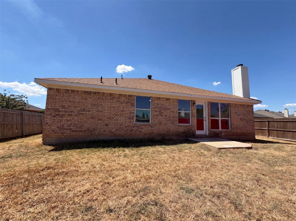8025 Blue Duck Trail Property Photo 5