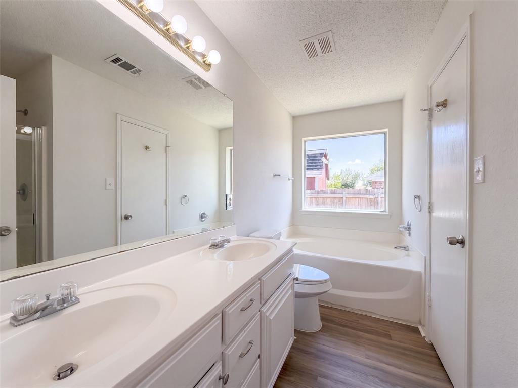 8025 Blue Duck Trail Property Photo 9