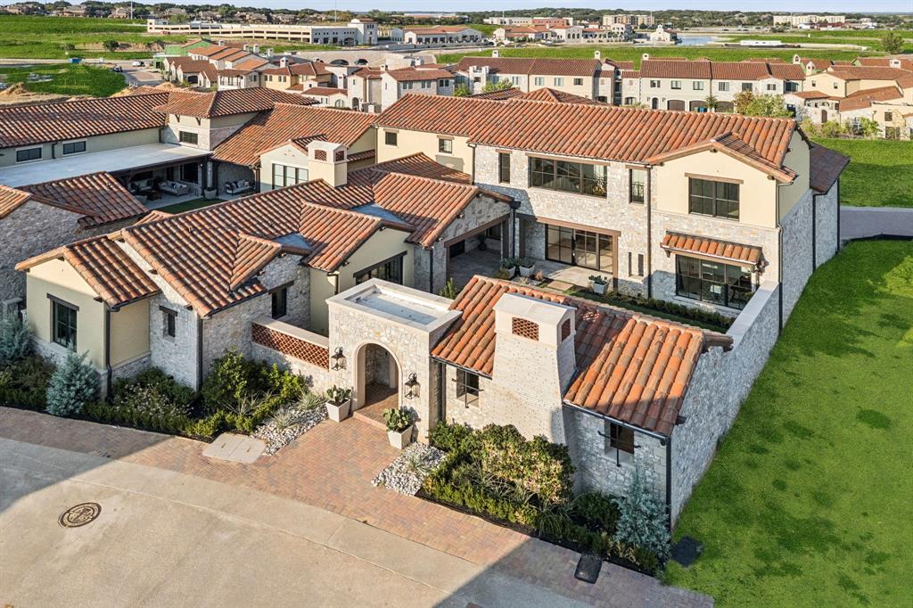 12 Cardona Property Photo 1