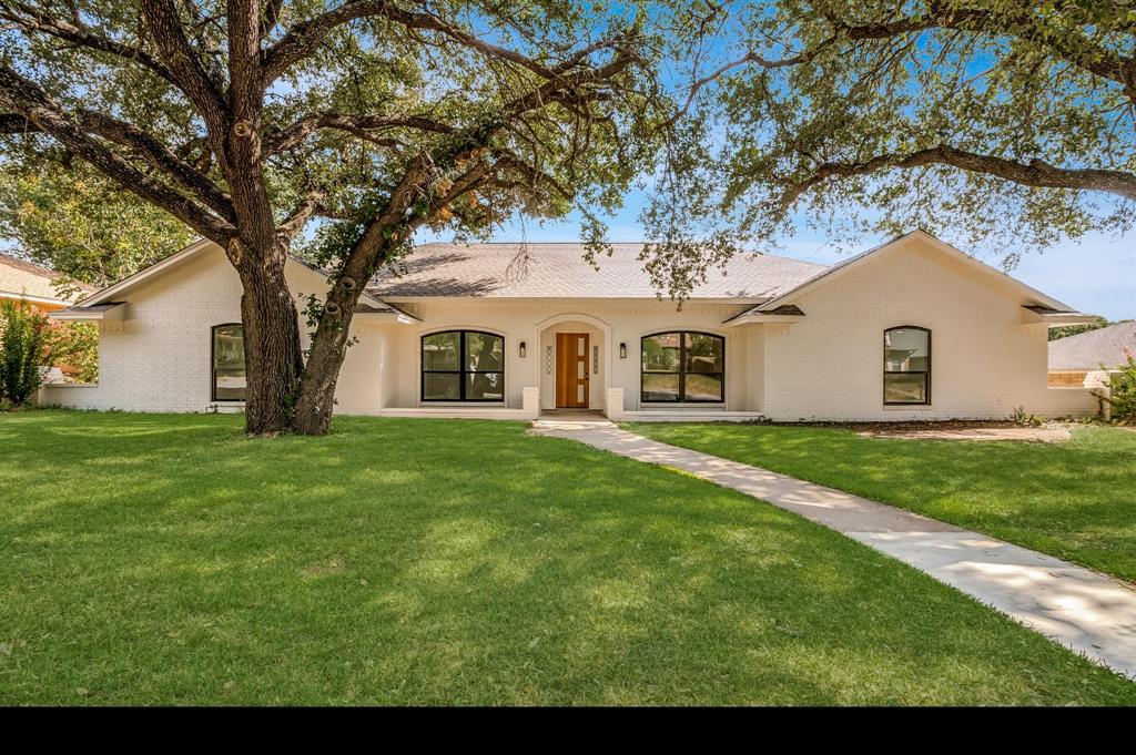 338 Mantlebrook Drive Property Photo 1