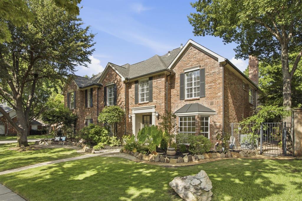 210 Chinaberry Way Property Photo 2