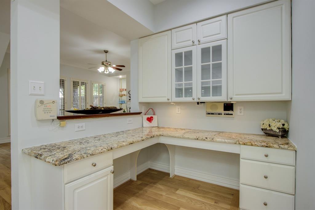 210 Chinaberry Way Property Photo 15