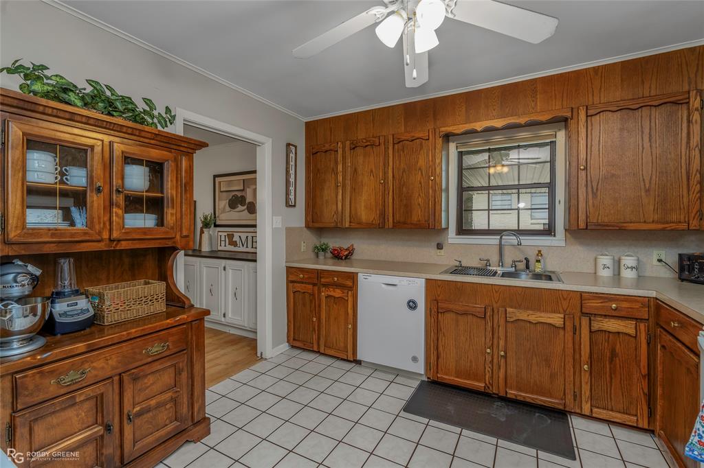 706 Claiborne Street Property Photo 10