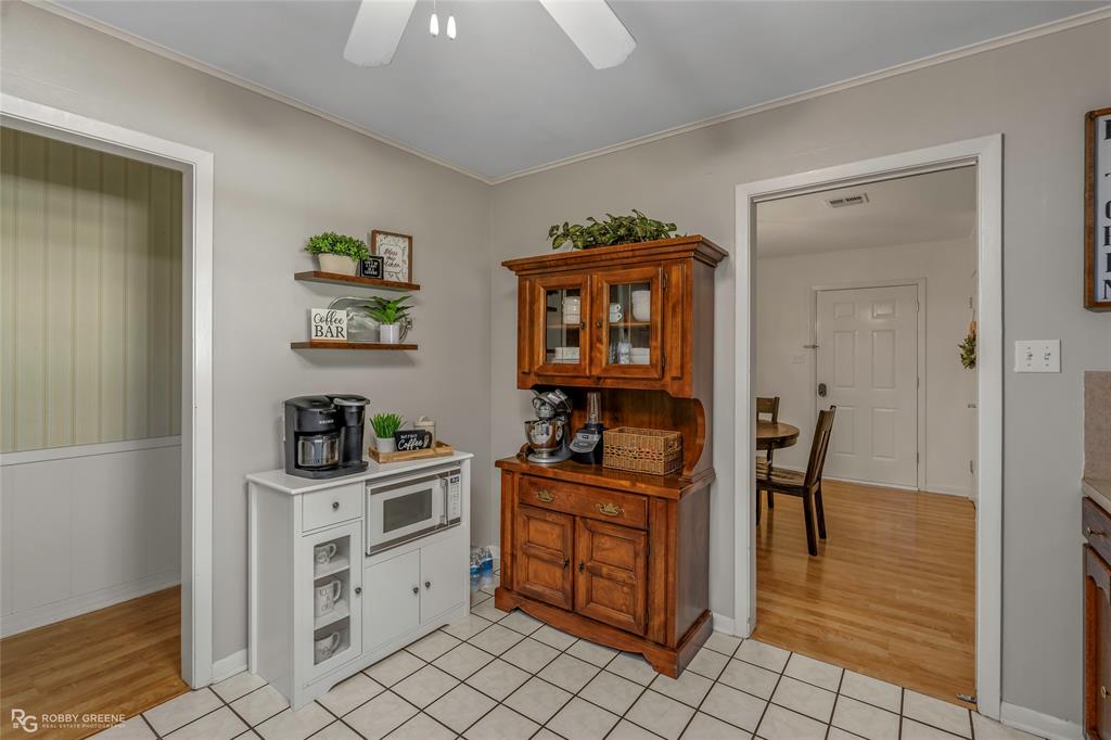 706 Claiborne Street Property Photo 12