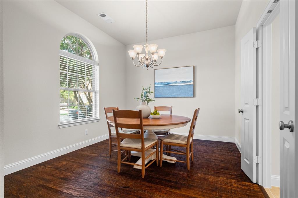 201 Lilypad Bend Property Photo 7