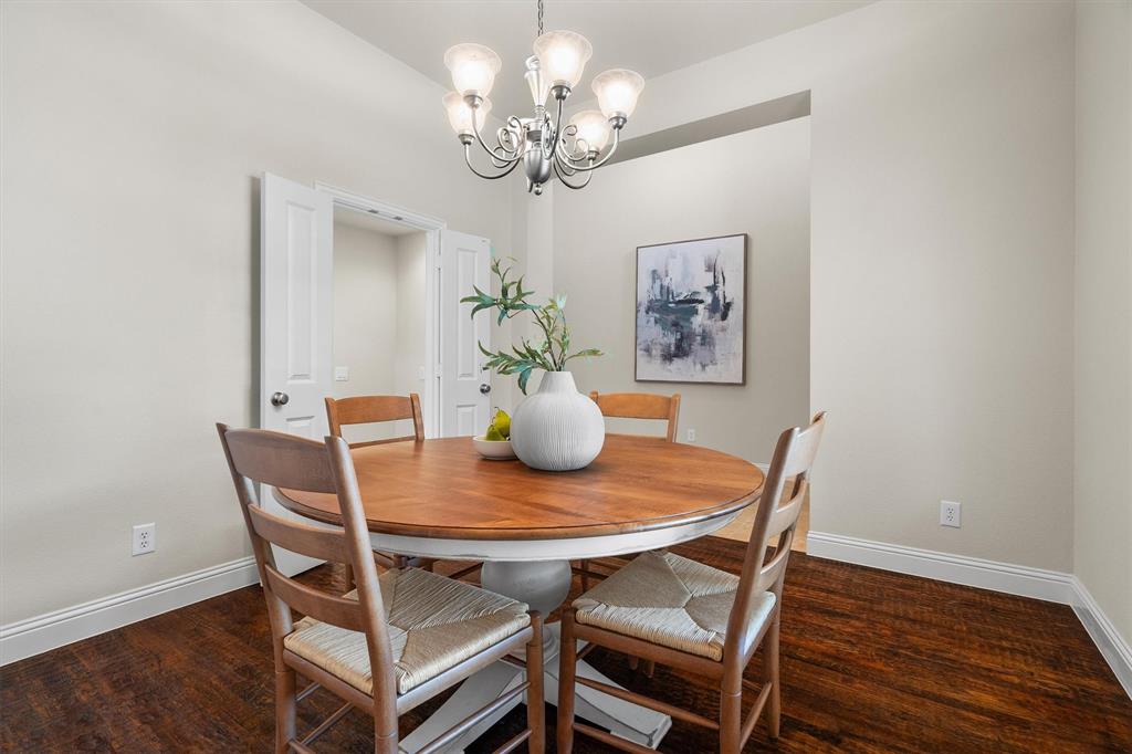 201 Lilypad Bend Property Photo 8