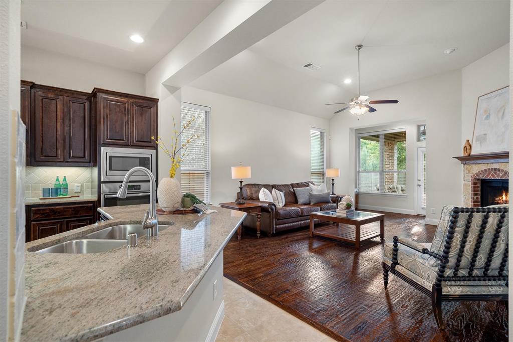 201 Lilypad Bend Property Photo 13