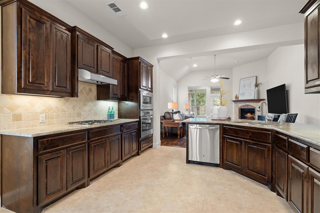 201 Lilypad Bend Property Photo 16