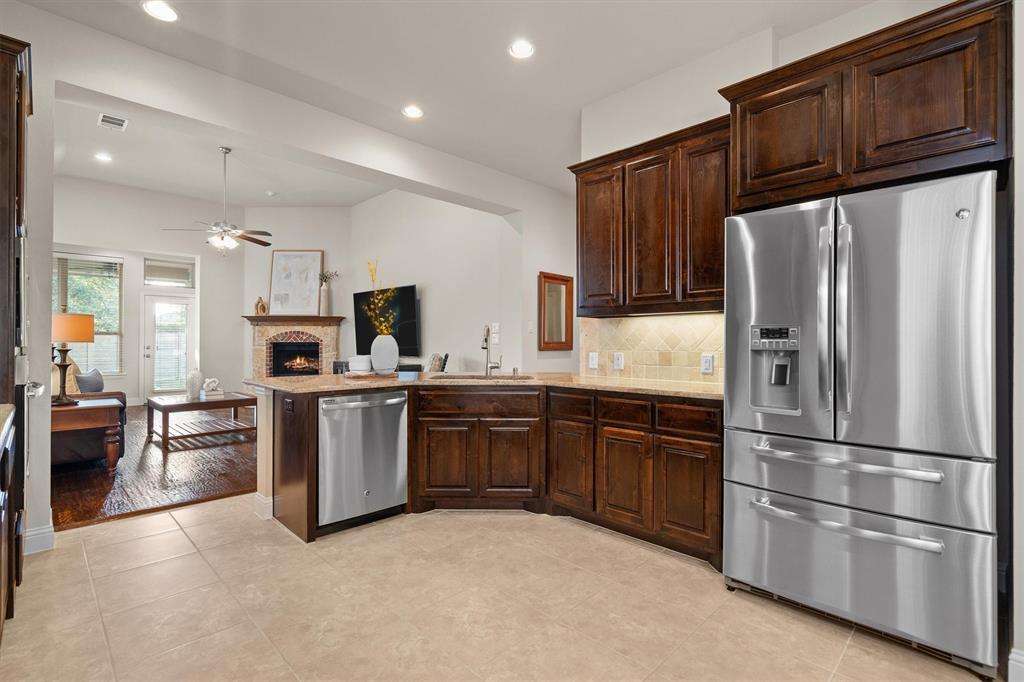 201 Lilypad Bend Property Photo 17