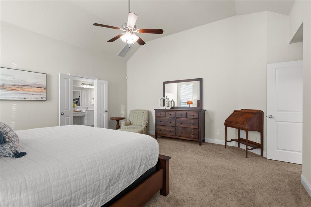 201 Lilypad Bend Property Photo 23