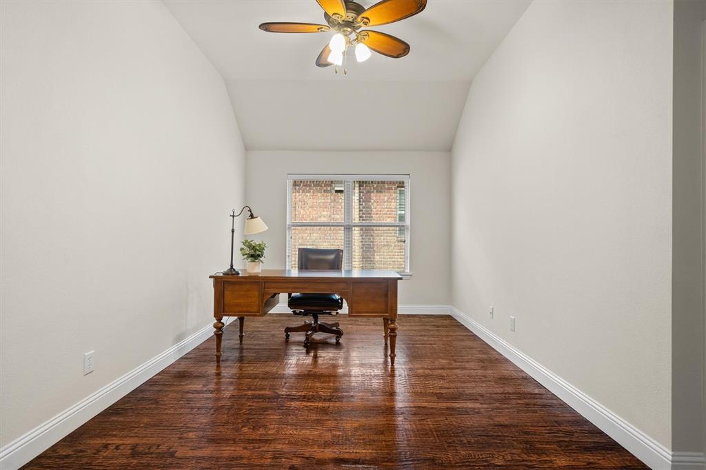 201 Lilypad Bend Property Photo 27