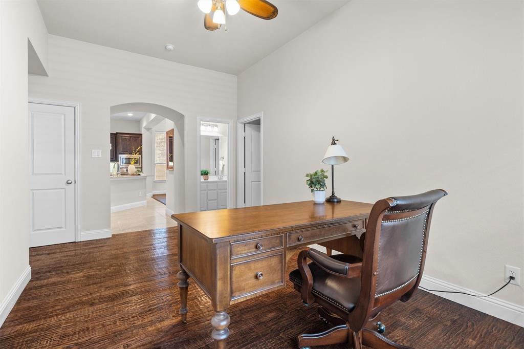 201 Lilypad Bend Property Photo 28