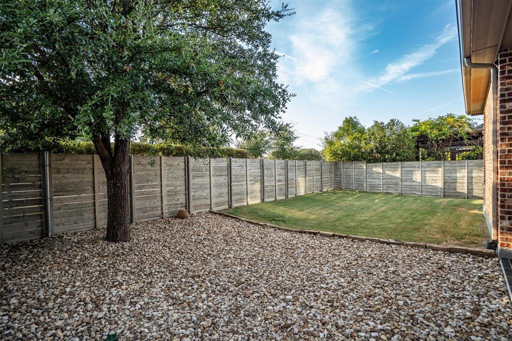 201 Lilypad Bend Property Photo 33