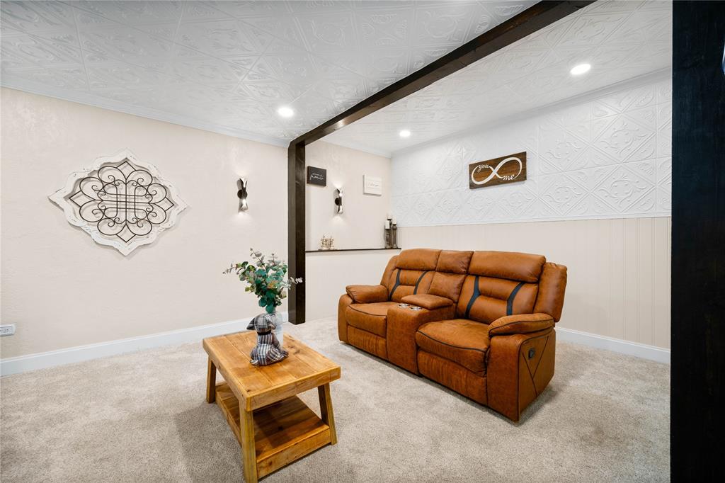 246 Country Club Road Property Photo 18