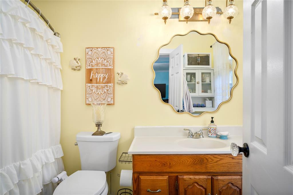 246 Country Club Road Property Photo 28