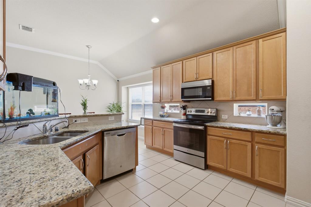 900 Park Meadow Lane Property Photo 6