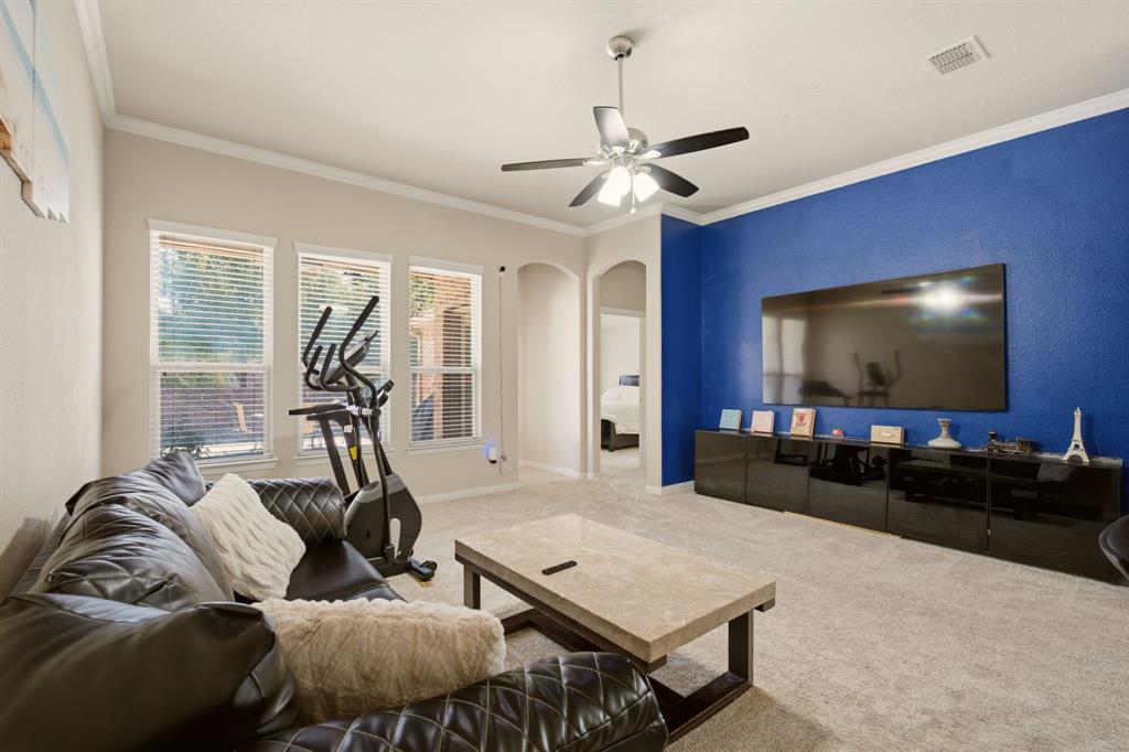 900 Park Meadow Lane Property Photo 10