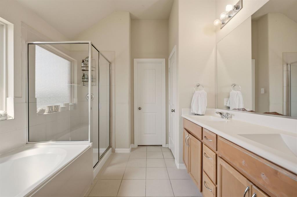 900 Park Meadow Lane Property Photo 16