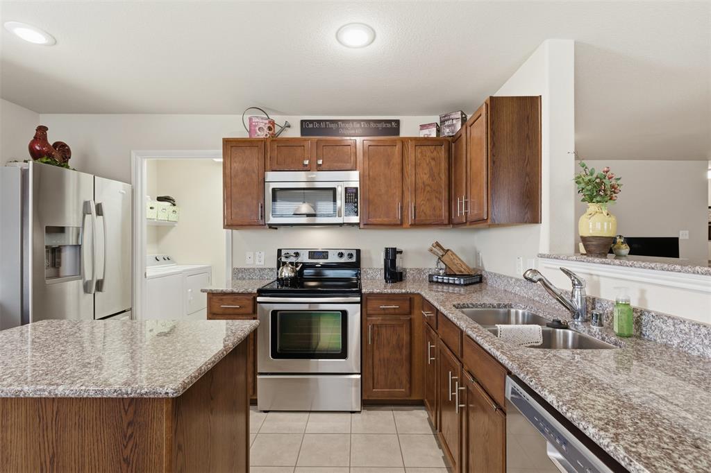1417 Lone Pine Drive