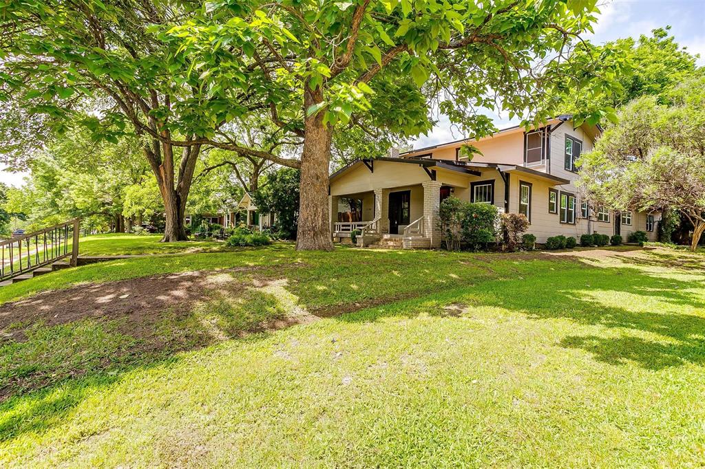 2100 Ashland Avenue Property Photo 4