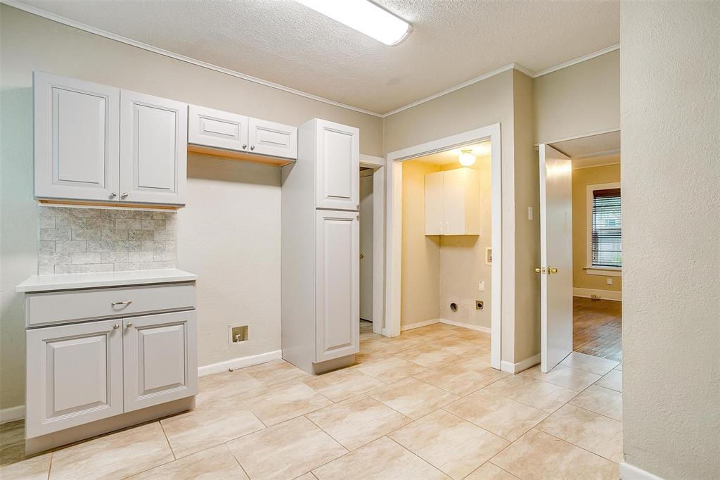 2100 Ashland Avenue Property Photo 10