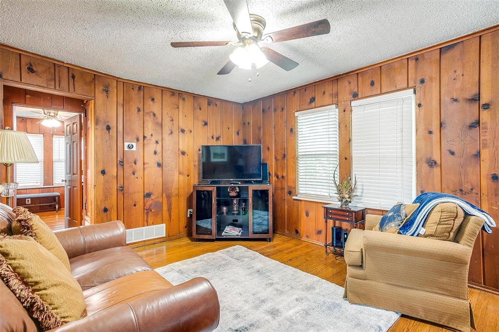 2100 Ashland Avenue Property Photo 21