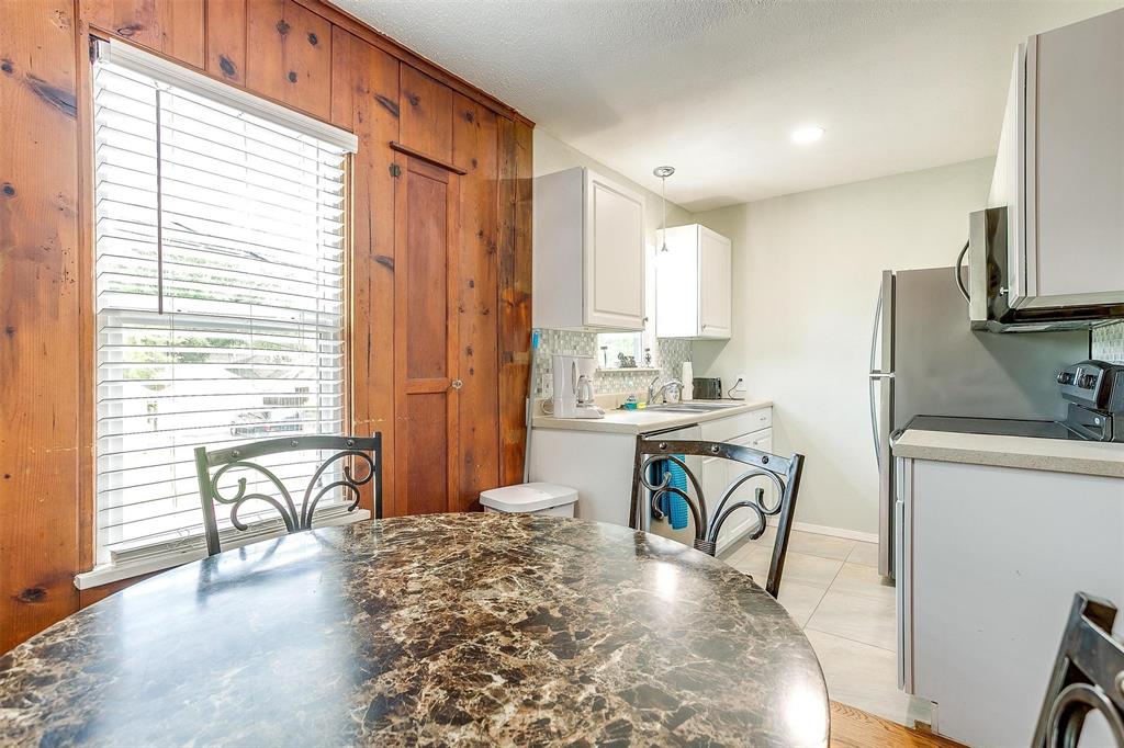 2100 Ashland Avenue Property Photo 24