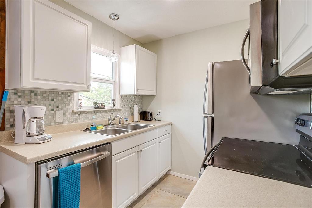 2100 Ashland Avenue Property Photo 27