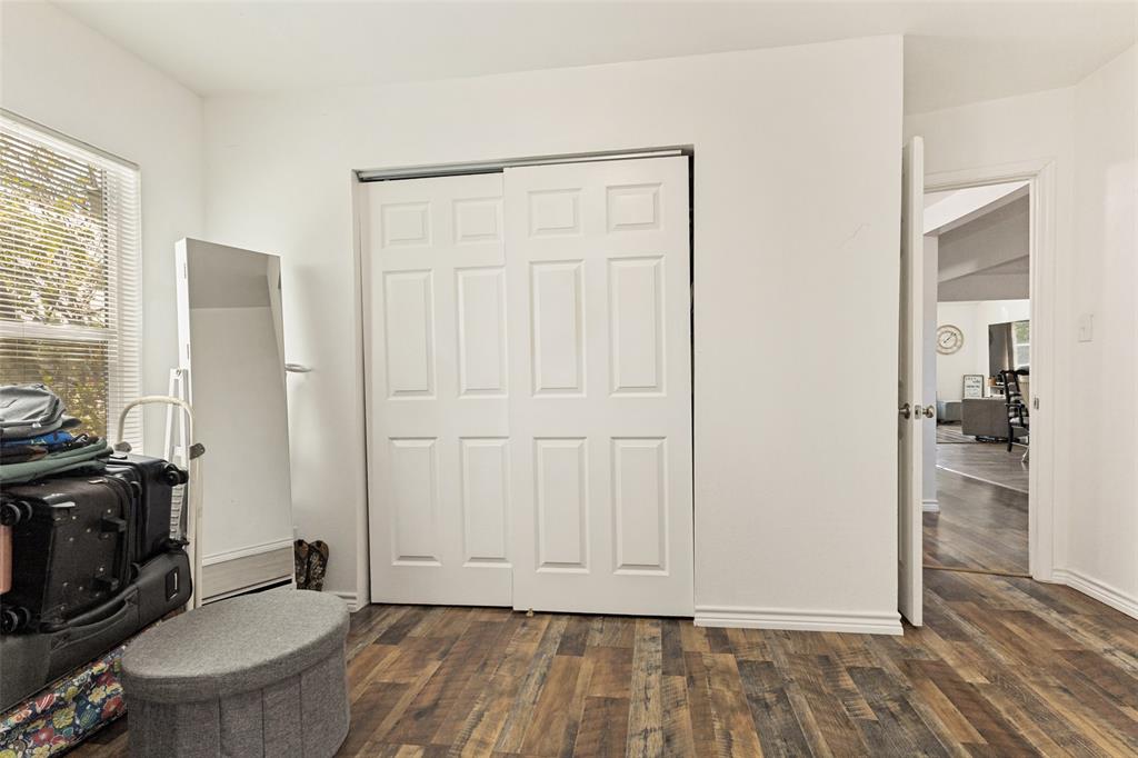 1404 Clinton Avenue Property Photo 10