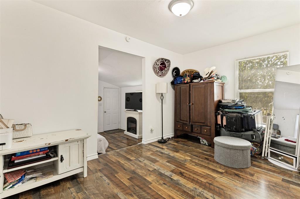 1404 Clinton Avenue Property Photo 11