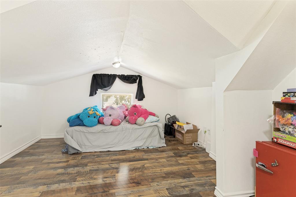 1404 Clinton Avenue Property Photo 13