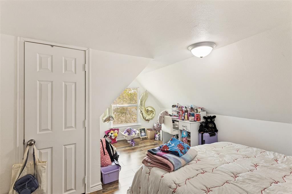 1404 Clinton Avenue Property Photo 20
