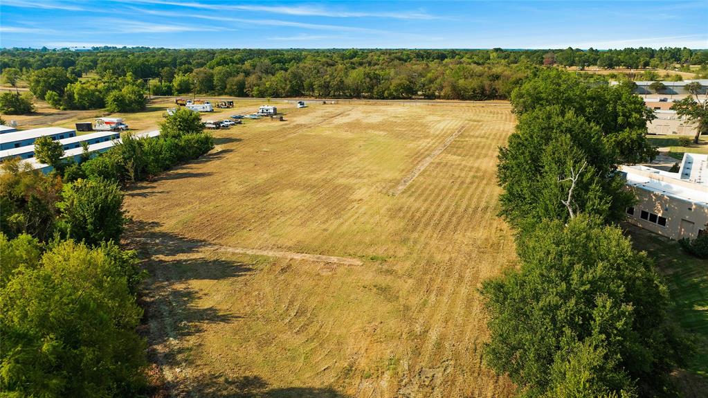2610 Spur 139 Property Photo 4