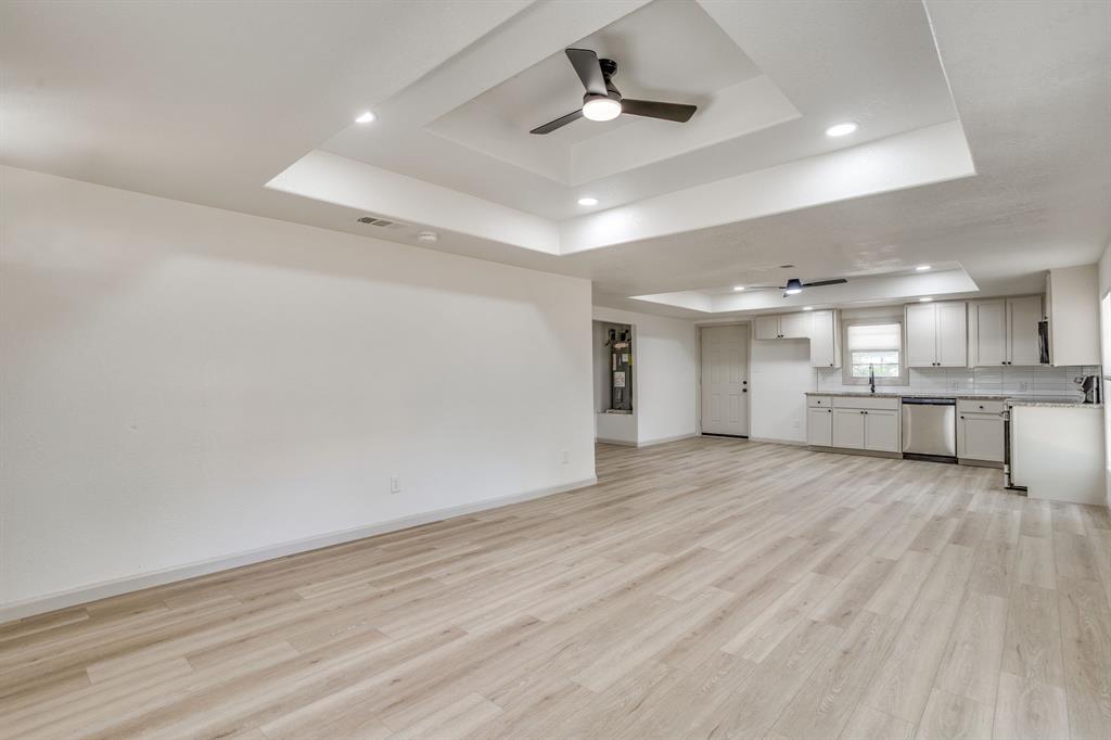 407 Ada Street Property Photo 10
