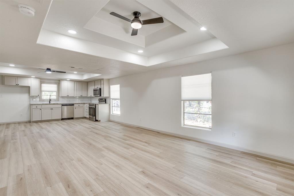 407 Ada Street Property Photo 11