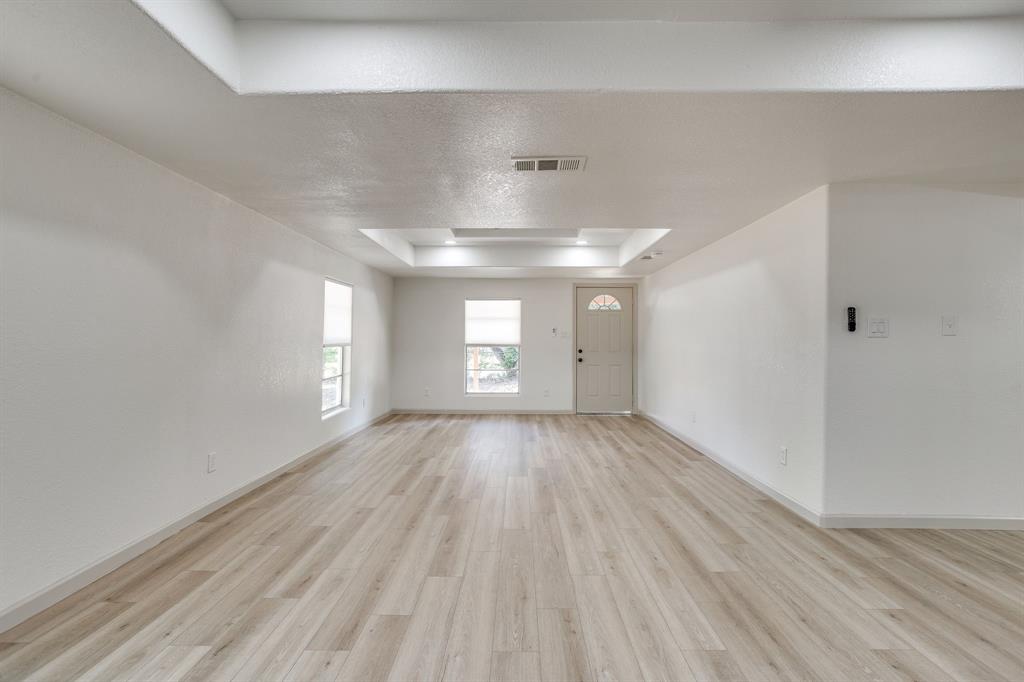 407 Ada Street Property Photo 14